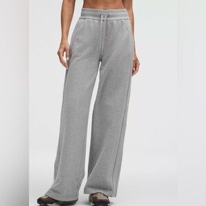 Lululemon Scuba High-Rise Wide-Leg Pants - Heathered core ultra light grey. 